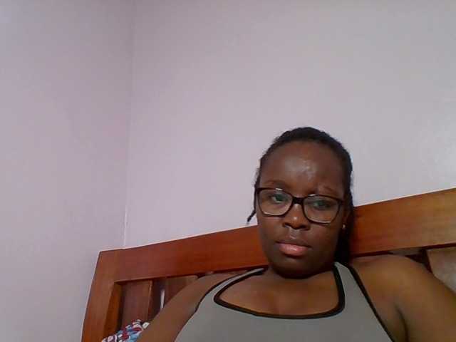 Sweetariah1 live webcam show