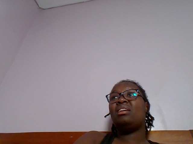 Sweetariah1 live webcam show