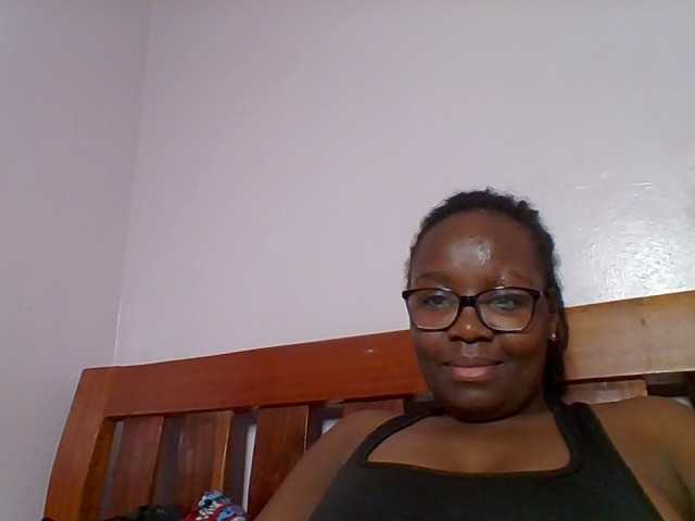 Sweetariah1 live webcam show