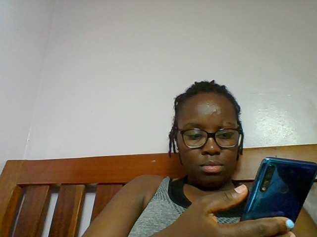 Sweetariah1 live cam on BongaCams