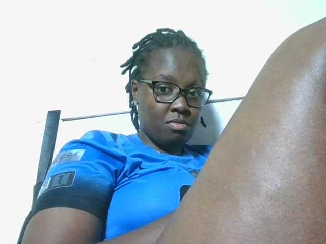 Sweetariah1 live cam on BongaCams