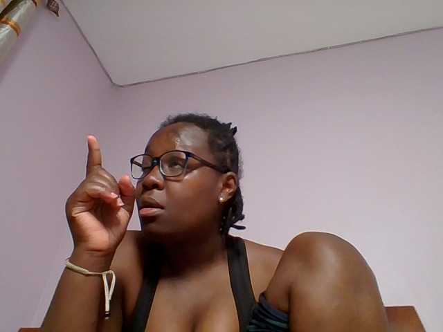 Sweetariah1 live webcam show