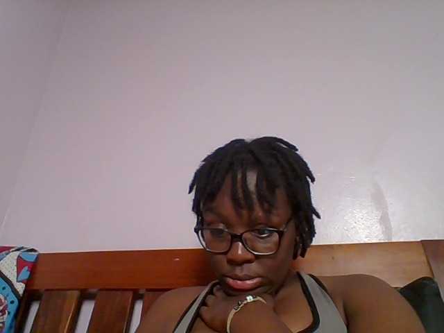 Sweetariah1 live cam on BongaCams
