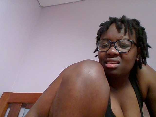 Sweetariah1 live webcam show