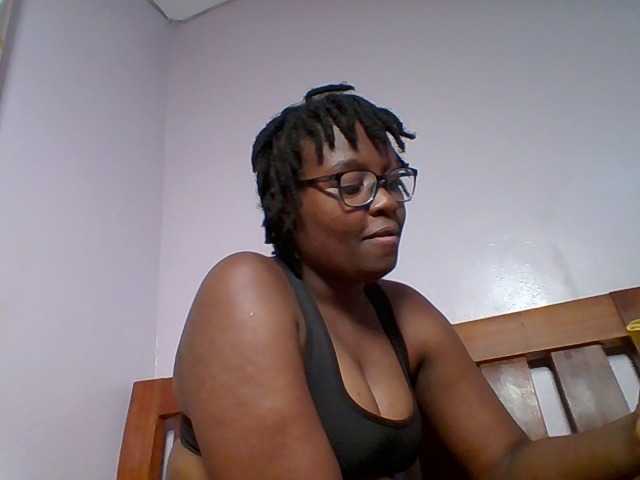 Sweetariah1 live webcam show