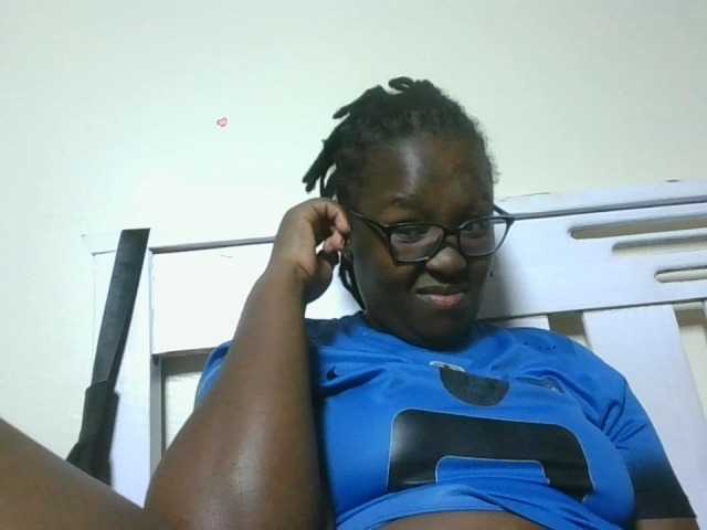 Sweetariah1 live cam on BongaCams