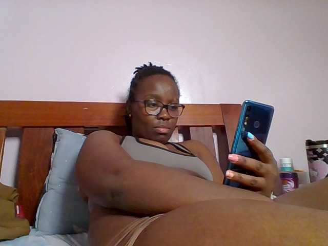 Sweetariah1 live webcam show