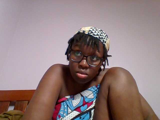 Sweetariah1 live webcam show