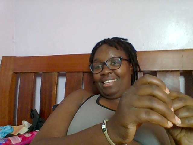 Sweetariah1 live cam on BongaCams