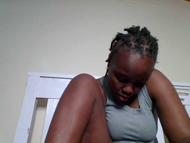 Sweetariah1 live cam on BongaCams