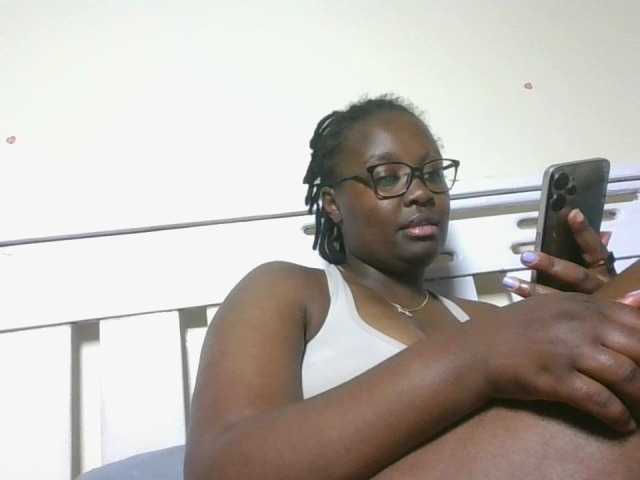 Sweetariah1 live cam preview