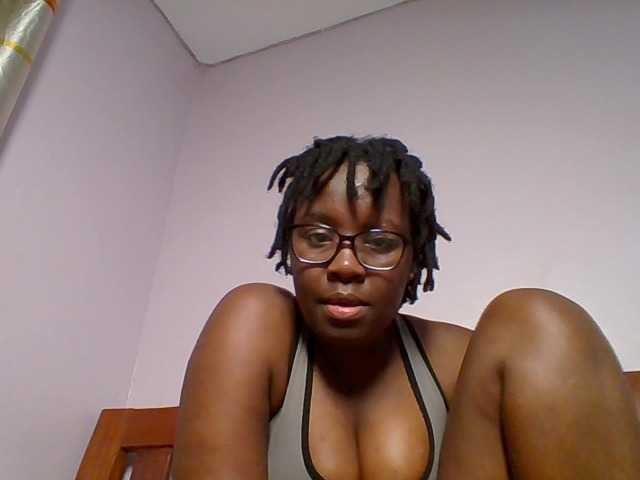 Sweetariah1 live webcam show