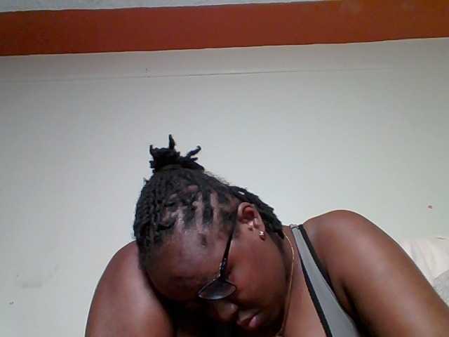 Sweetariah1 live cam on BongaCams