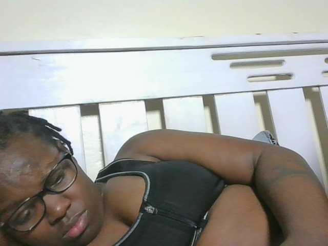 Sweetariah1 live cam on BongaCams