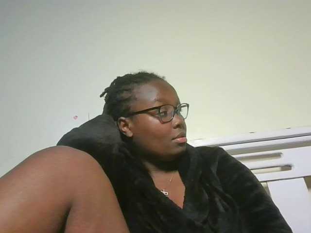 Sweetariah1 live cam on BongaCams