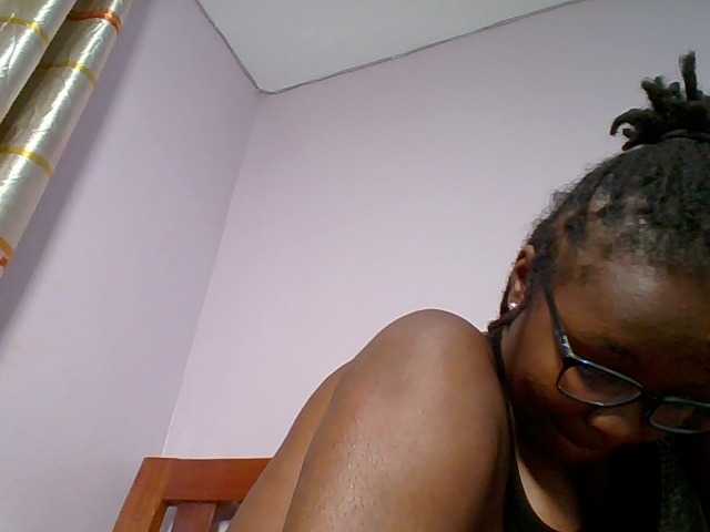 Sweetariah1 live cam on BongaCams