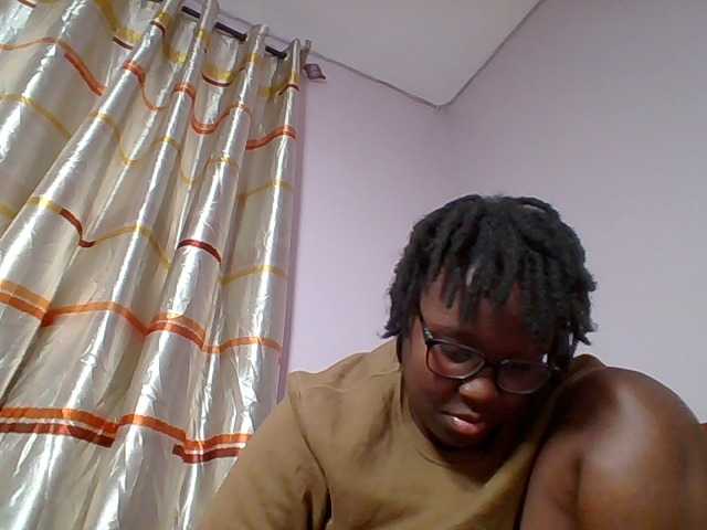 Sweetariah1 live webcam show