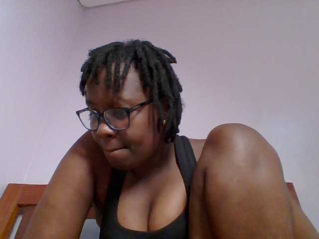 Sweetariah1 live webcam show