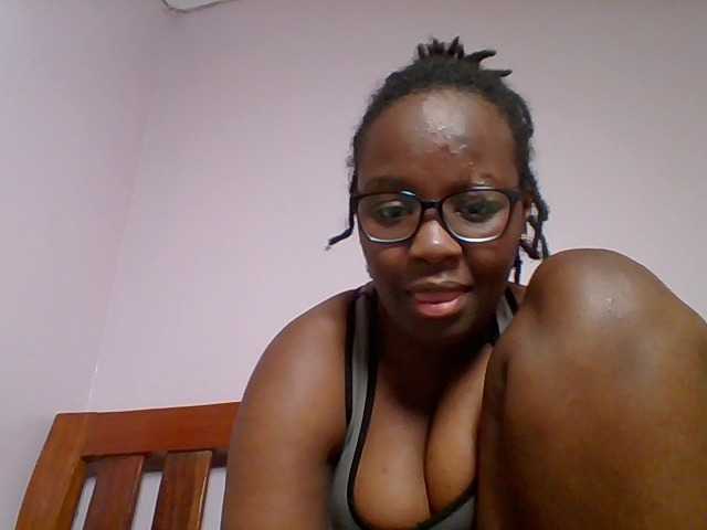 Sweetariah1 live webcam show