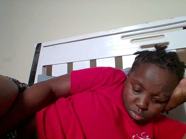 Sweetariah1 live cam on BongaCams