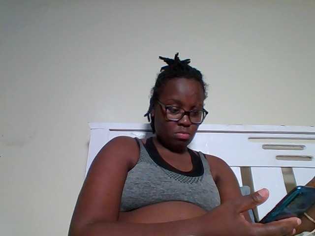 Sweetariah1 live cam on BongaCams