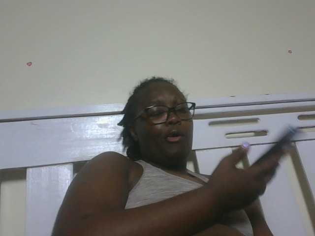 Sweetariah1 live cam on BongaCams