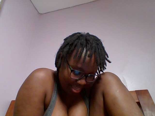 Sweetariah1 Cam en direct sur BongaCams