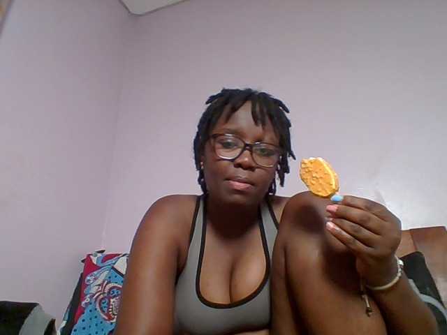 Sweetariah1 live cam on BongaCams