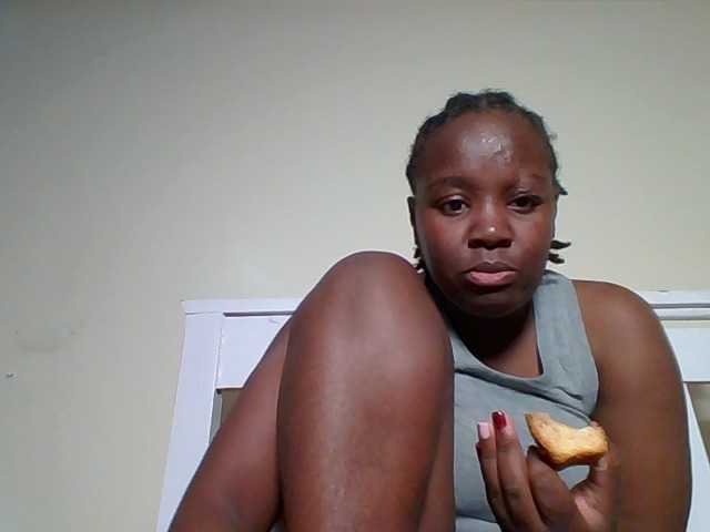 Sweetariah1 live cam on BongaCams