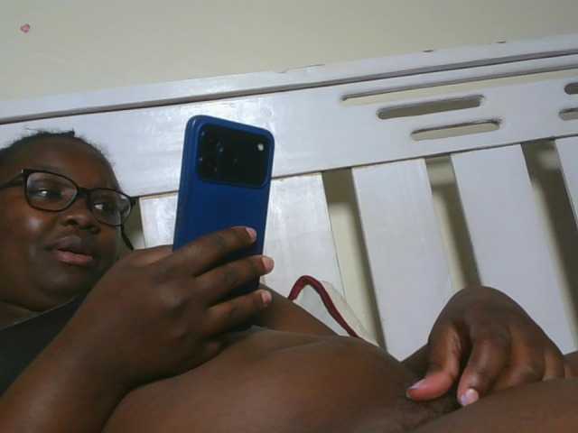 Sweetariah1, live now on BongaCams