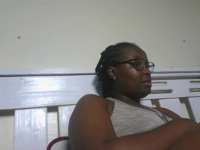 Sweetariah1 live cam on BongaCams