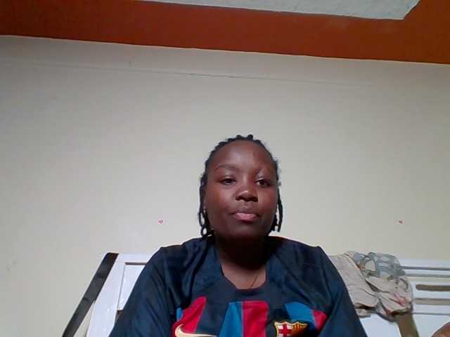 Sweetariah1 live cam on BongaCams