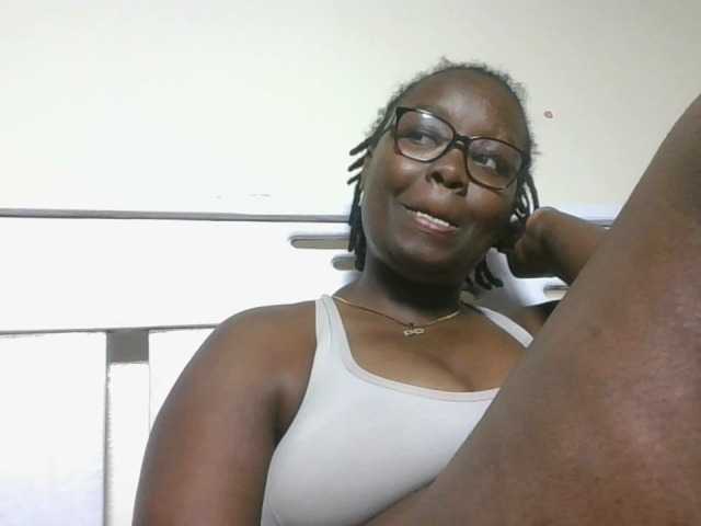 Sweetariah1 live cam preview