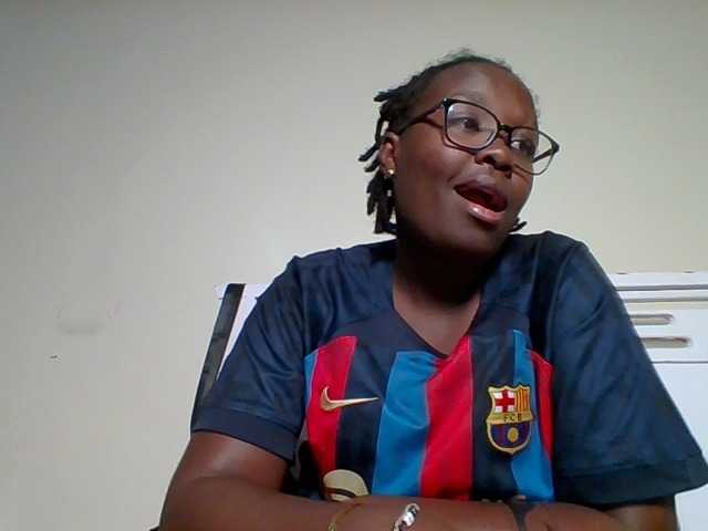 Sweetariah1 live cam on BongaCams