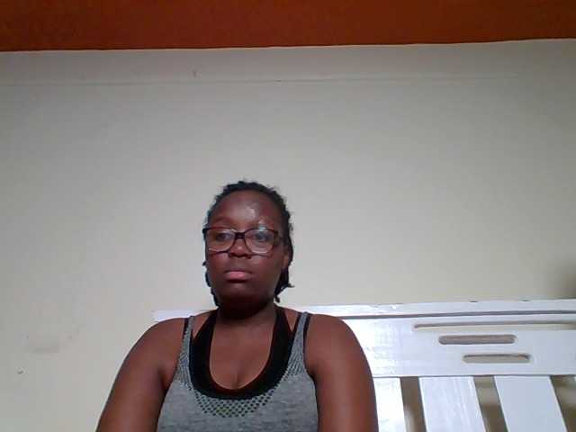 Sweetariah1 live cam on BongaCams