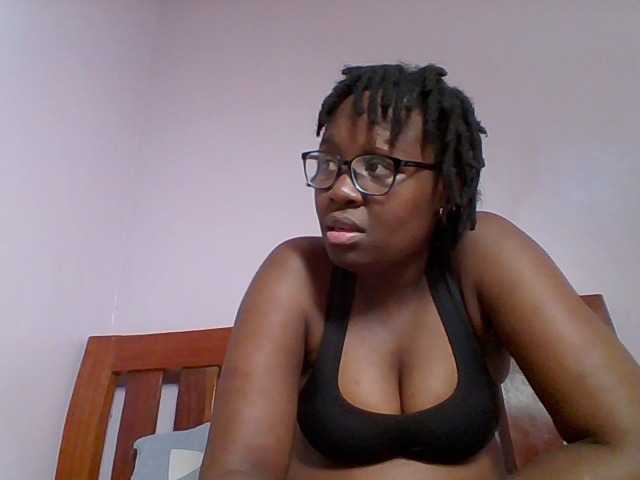 Sweetariah1 live webcam show