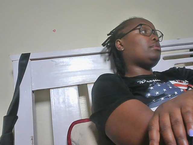 Sweetariah1 live cam on BongaCams