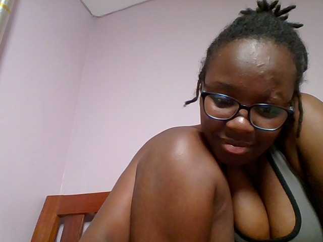 Sweetariah1 live webcam show
