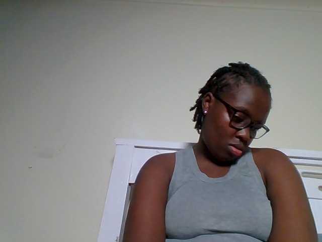 Sweetariah1 live cam on BongaCams