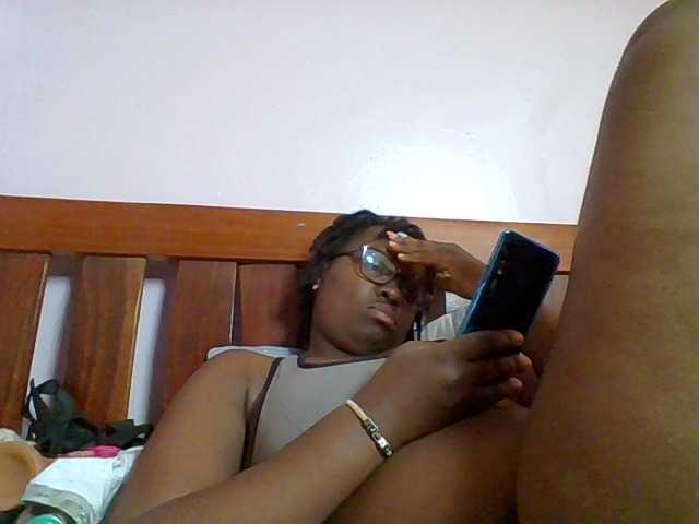 Sweetariah1 live webcam show