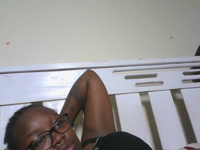 Sweetariah1, en directo ahora en BongaCams