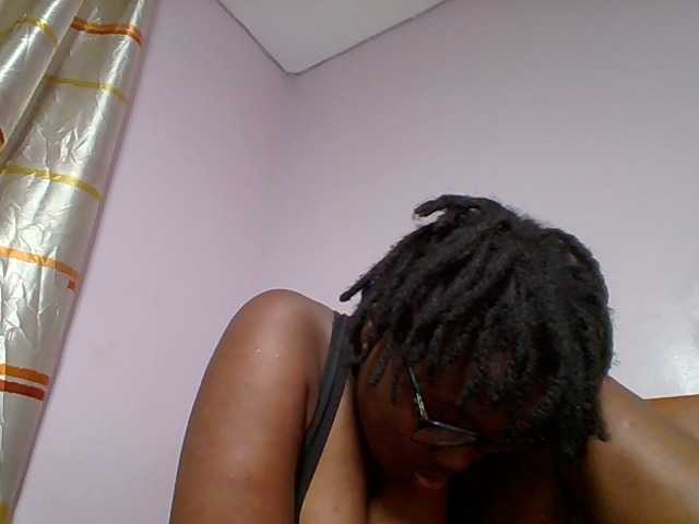 Sweetariah1 live webcam show