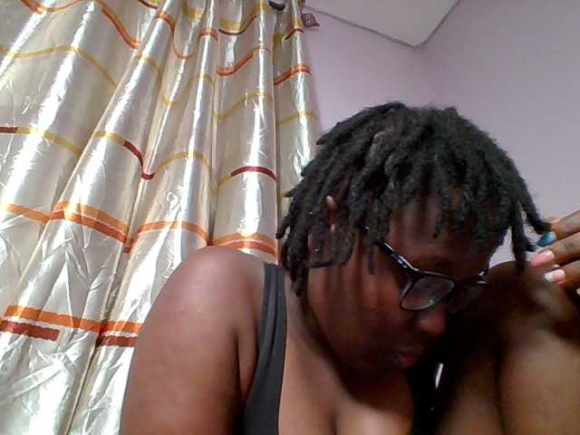 Sweetariah1 live webcam show