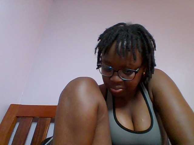 Sweetariah1 live webcam show