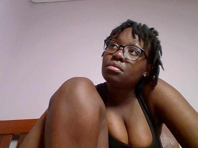 Sweetariah1 live webcam show