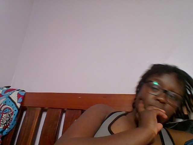 Sweetariah1 live cam on BongaCams
