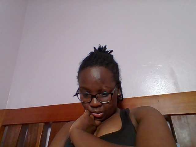 Sweetariah1 live webcam show