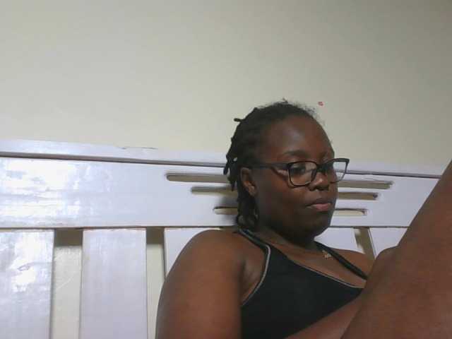 Sweetariah1 live cam