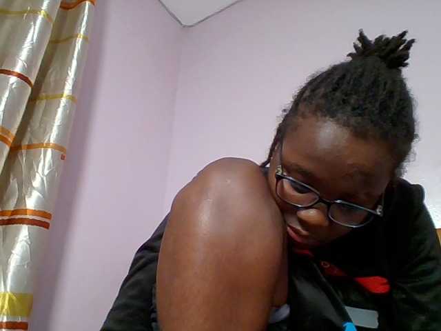 Sweetariah1 live webcam show