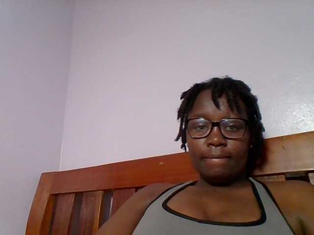 Sweetariah1 live cam on BongaCams